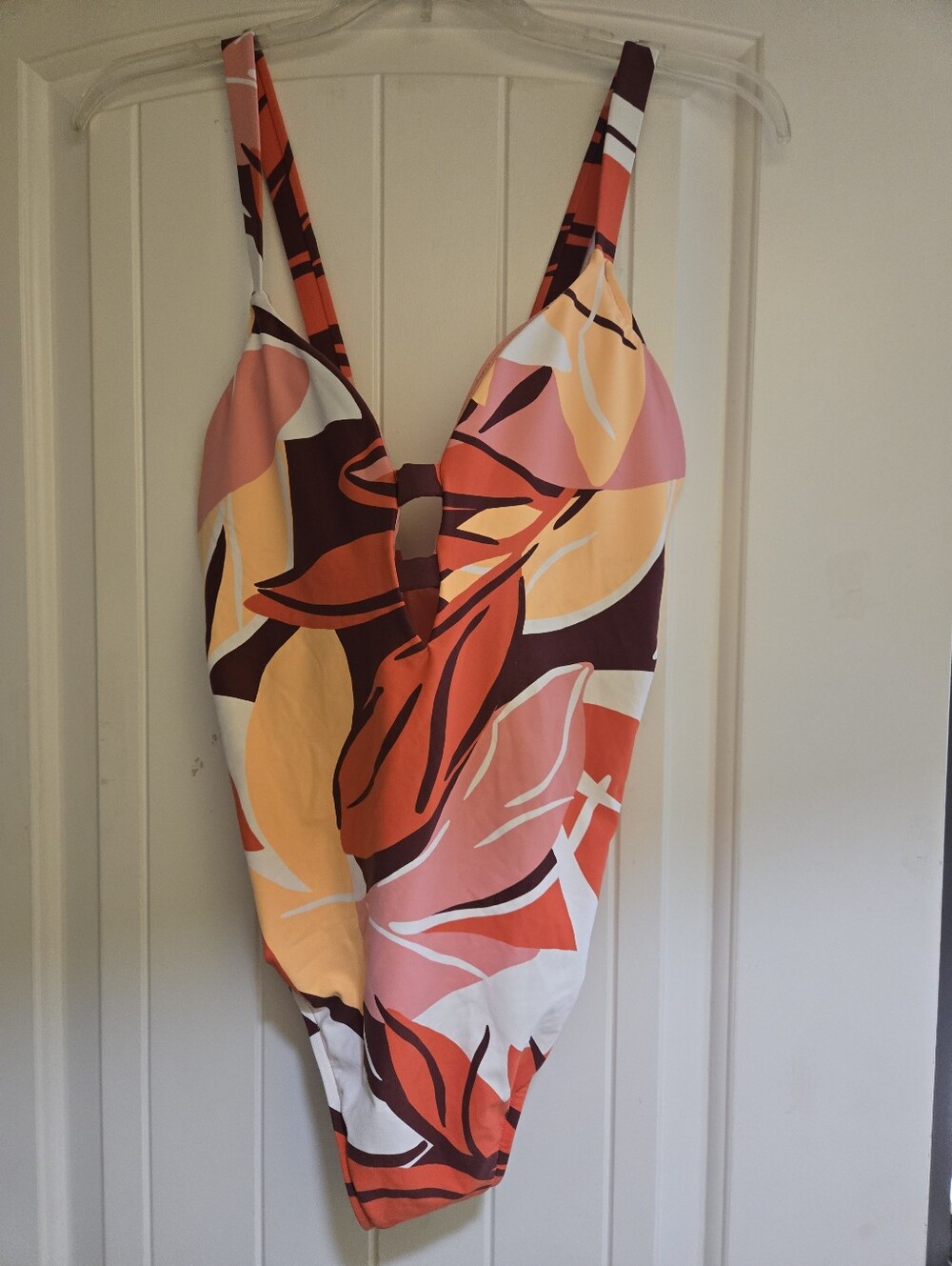 NWOT Seafolly Tropical Print One-Piece Swimsuit in Coral, Peach & White